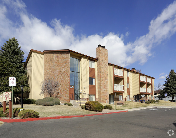 Primary Photo - Candlewood Apartment Homes