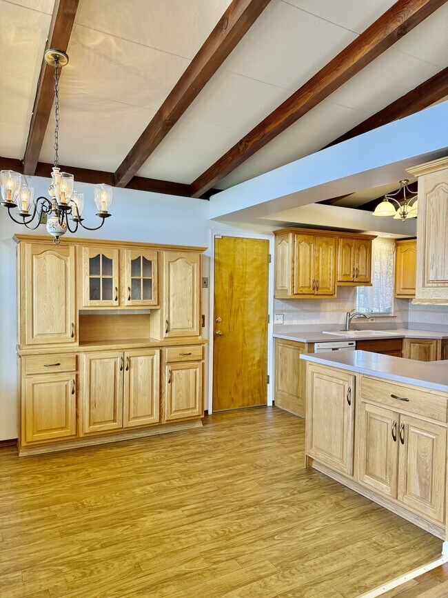 Building Photo - 2065 Rainier Ct