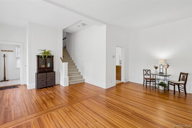 Building Photo - 208 Wheatley Rd