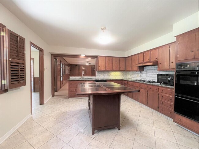 Building Photo - 11756 Taylorcrest Rd
