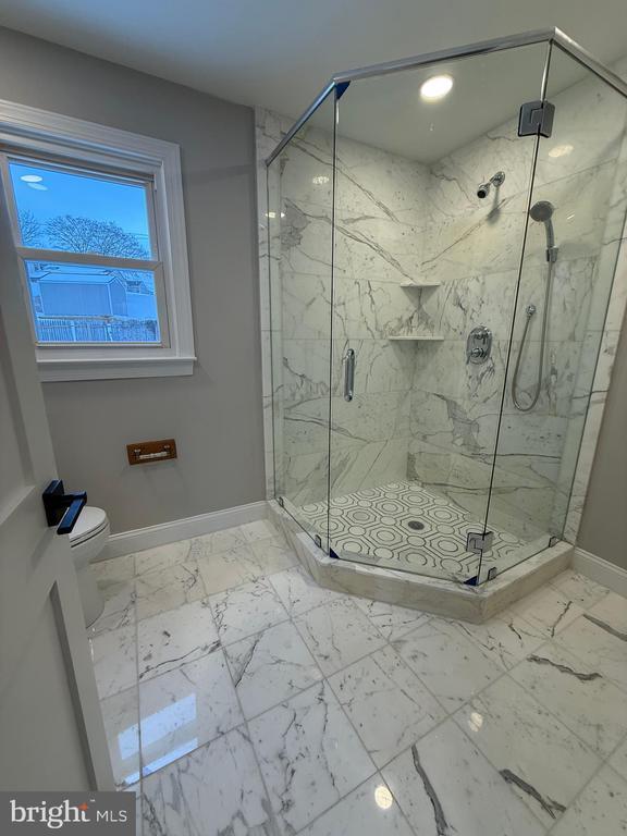 Building Photo - 41 Dorset Dr