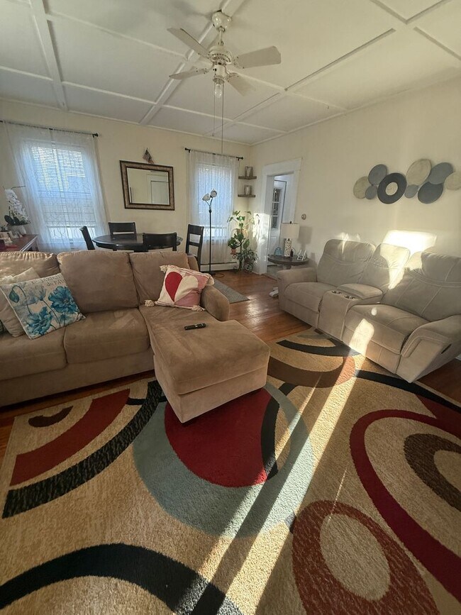 Building Photo - 42-46 School Street