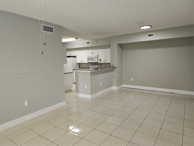 Building Photo - 2320 E Preserve Way