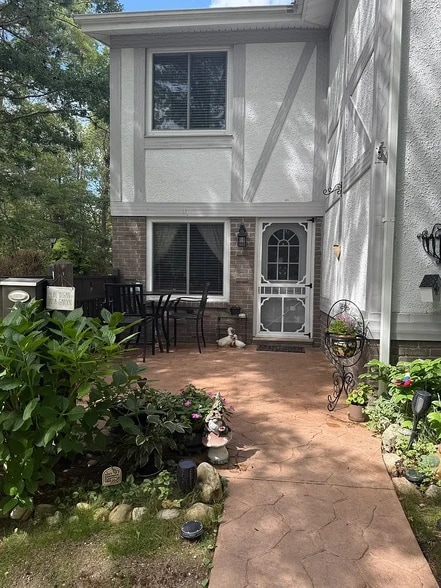 Primary Photo - 586 Blue Ridge Dr