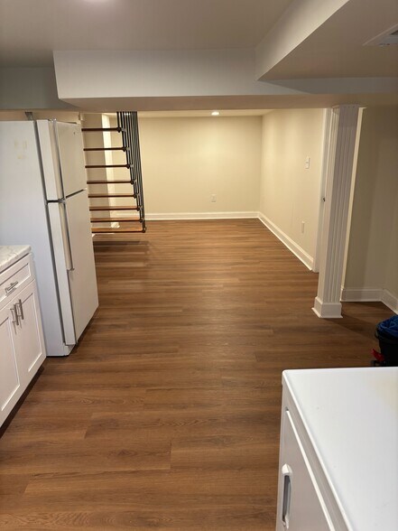 Dining Area - 1831 Deveron Rd