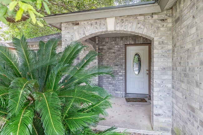 Primary Photo - 7910 Lattimer Pond