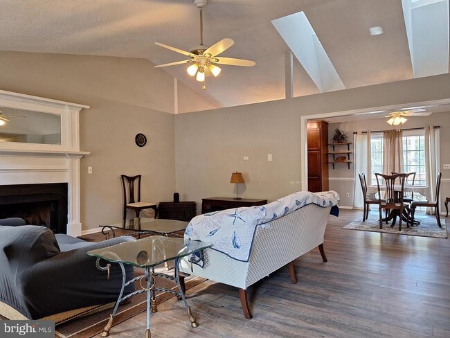 Building Photo - 12 Albano Ct