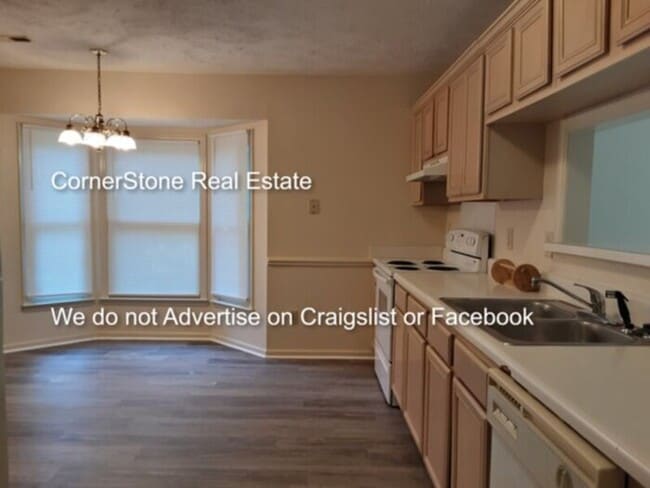 Building Photo - 2579 Gotts Ln