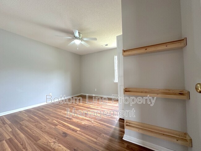 Building Photo - 4563 Cochran Farm Rd SW