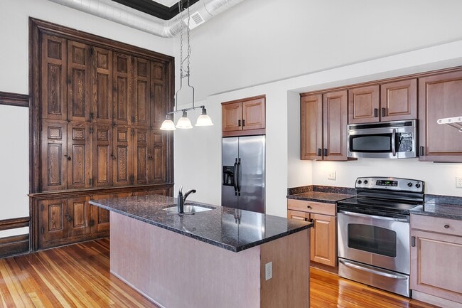 GSL 202 - Grant School Lofts