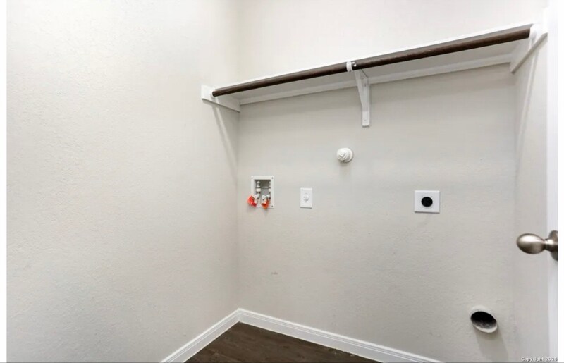 Building Photo - 537 Grayson Ln