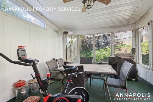 Building Photo - 364 Ellenham Ct
