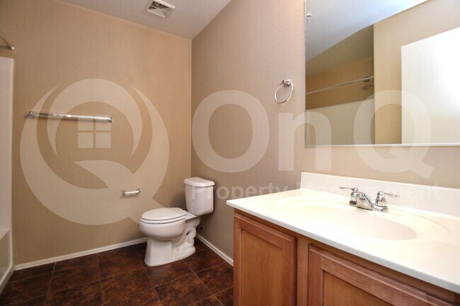 Building Photo - 1255 S Rialto