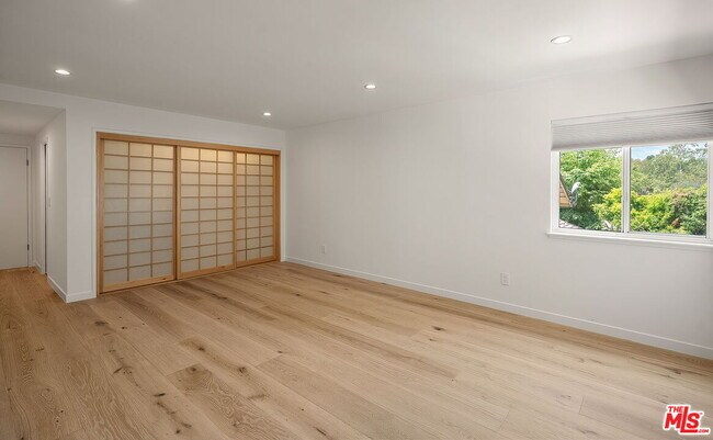 Building Photo - 10311 Clusterberry Ct