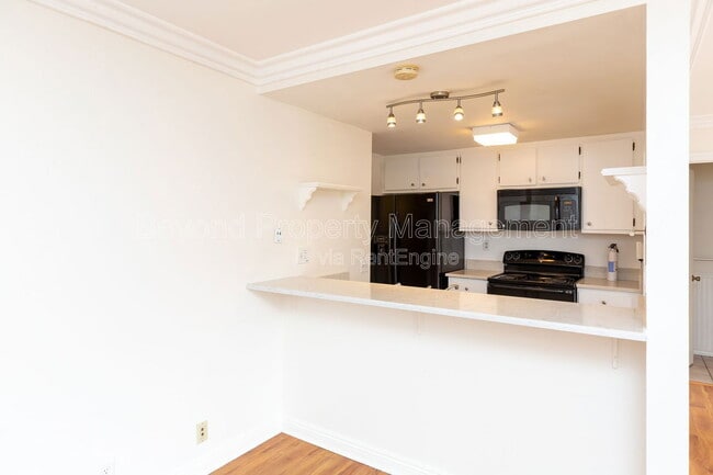 Building Photo - 7056 Park Mesa Way