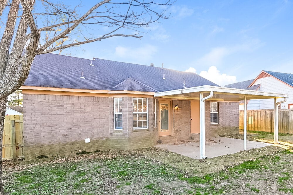 Building Photo - 9846 Riggan Dr
