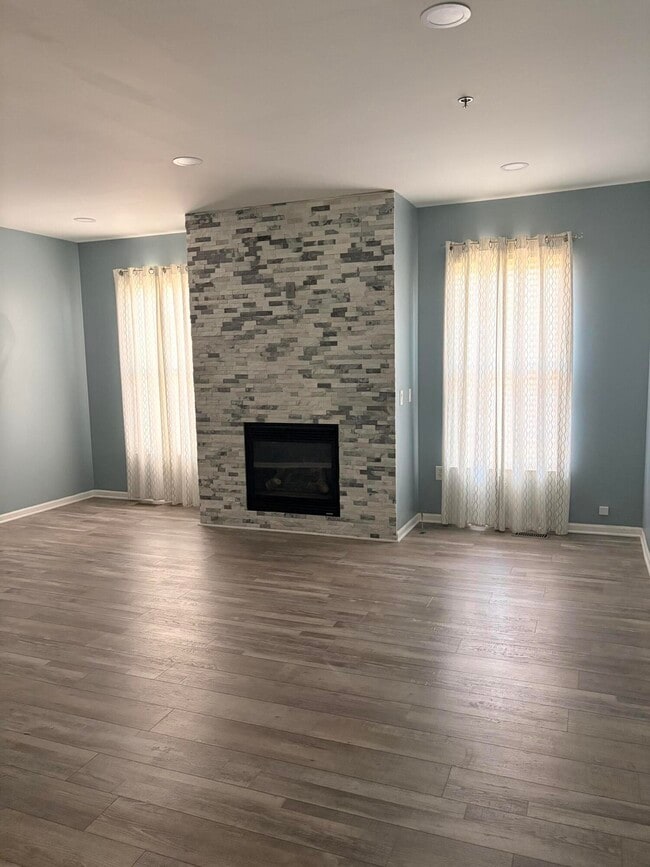 Building Photo - 25582 St James