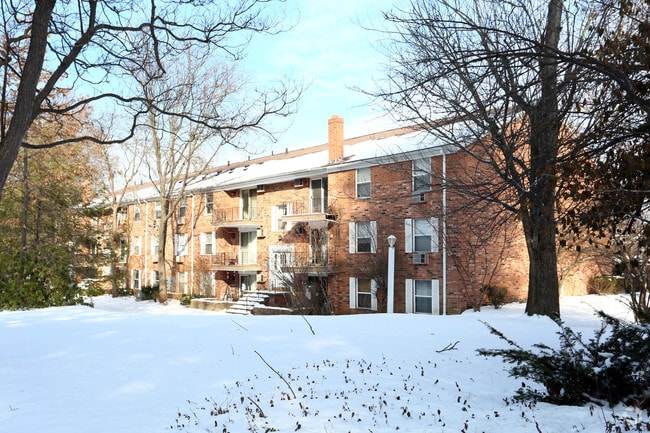 Building Photo - 201 Rose Lane St