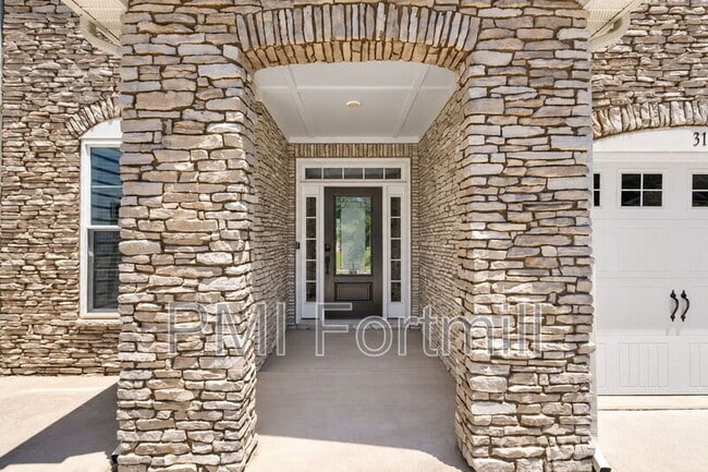 Building Photo - 3138 Montreaux Valley Dr