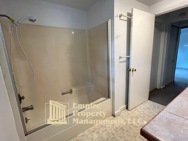 Building Photo - 87948 8th St