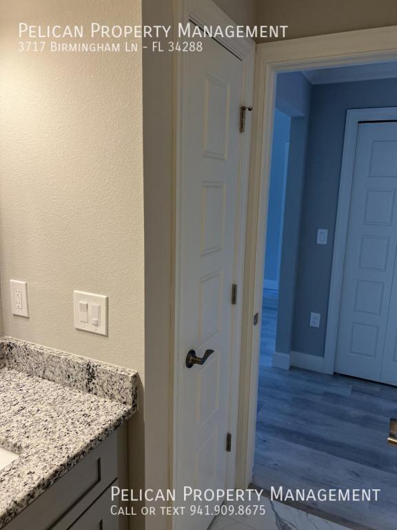 Building Photo - 3717 Birmingham Ln