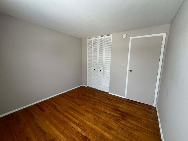 Building Photo - House for rent