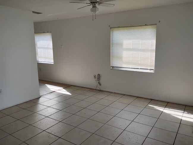 Building Photo - 4507 86th St Ct W