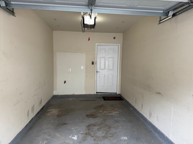 Building Photo - 1821 Cedar Cove Way