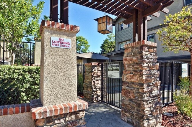 Building Photo - 1270 Riverrock Rd