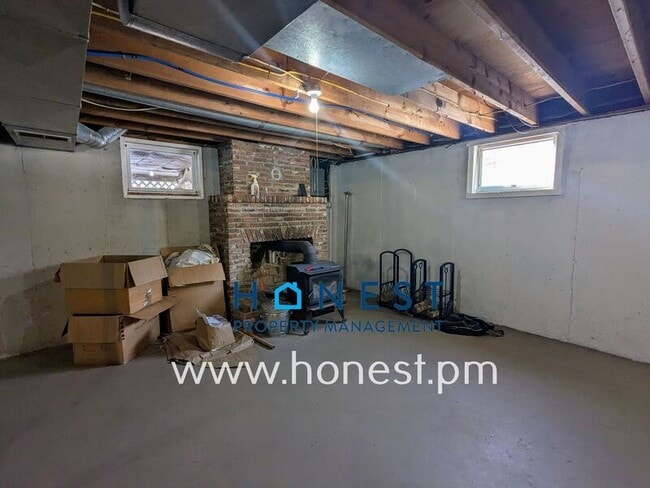 Building Photo - 151 Chimney Rd