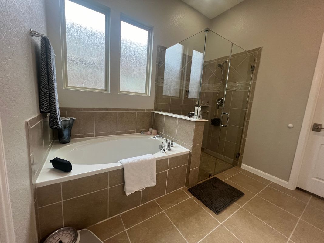 Building Photo - 8224 Limerick Falls