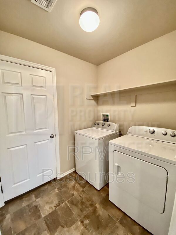 Building Photo - 11529 SW 26th St