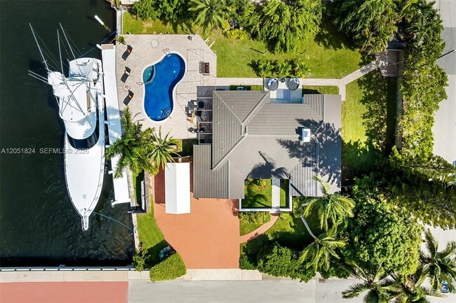 Building Photo - 2301 E Las Olas Blvd