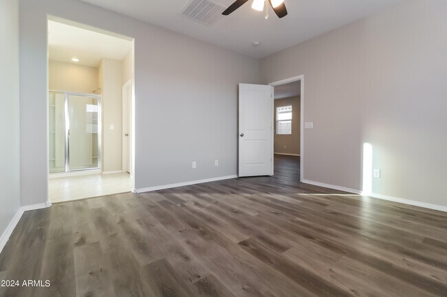 Building Photo - 25068 W Wayland Dr