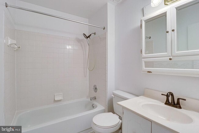 Building Photo - 9911 Whitewater Dr