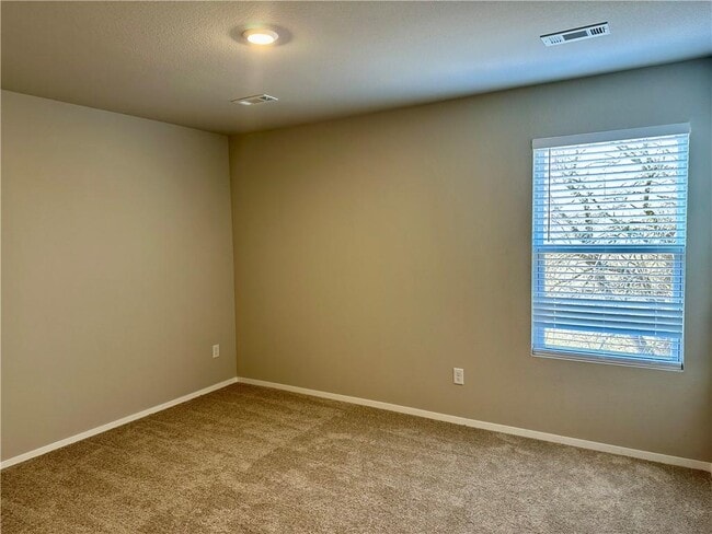 Building Photo - 6823 Devotion St