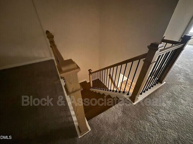 Building Photo - 268 Abbots Ml Dr