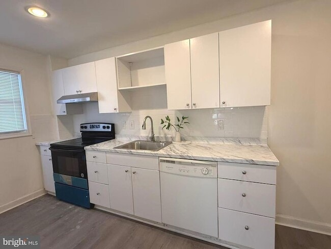 Building Photo - 8324 Loch Raven Blvd