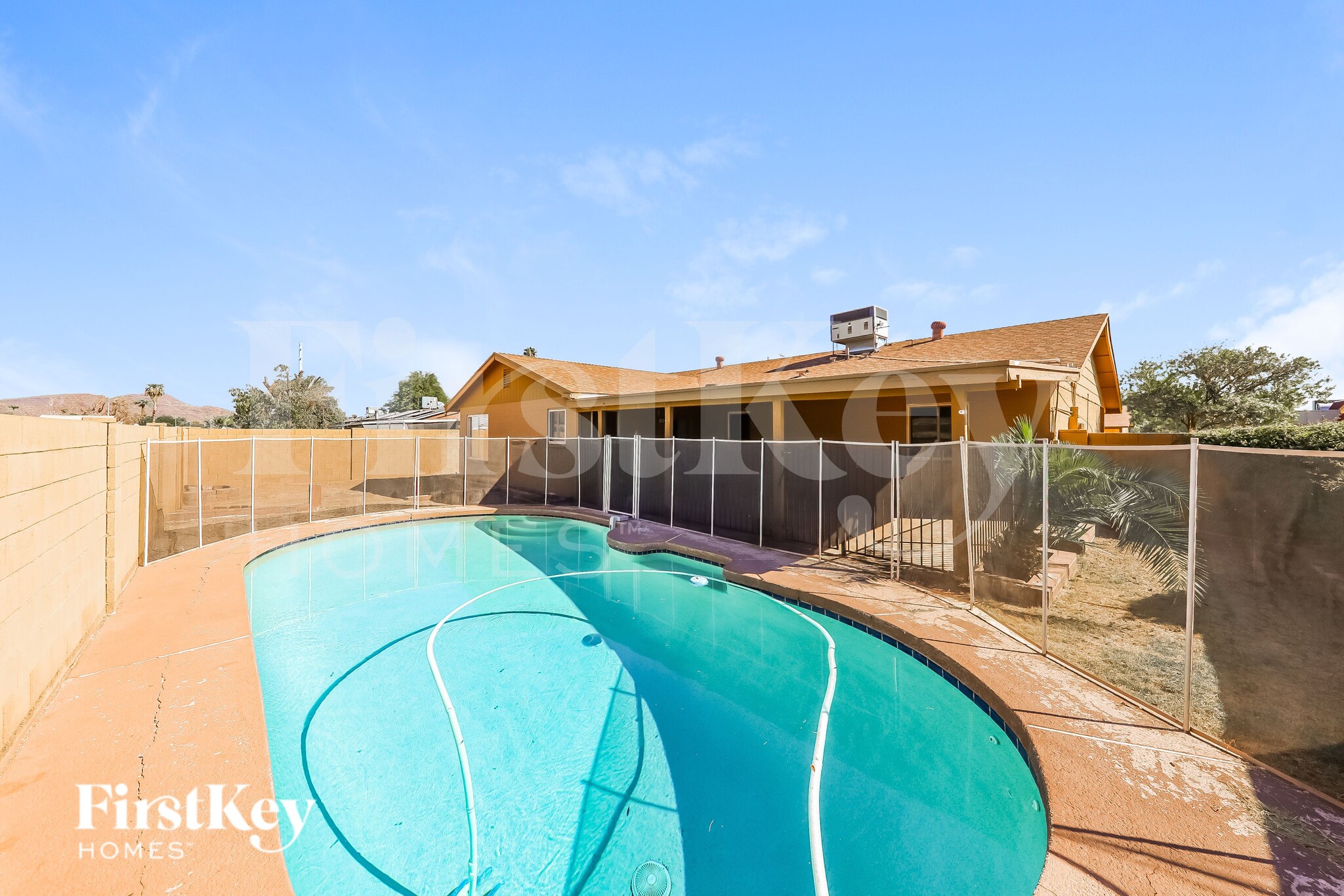 Building Photo - 3526 W Sierra St