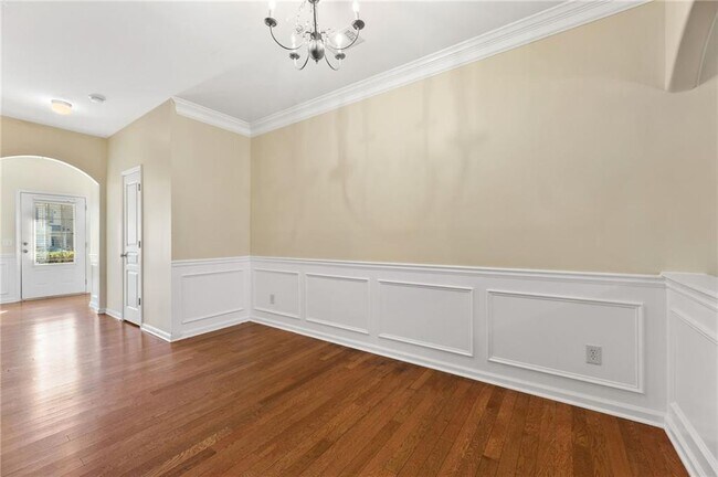 Building Photo - 6210 Elmshorn Way
