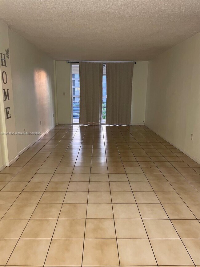 Building Photo - 14150 SW 84th St