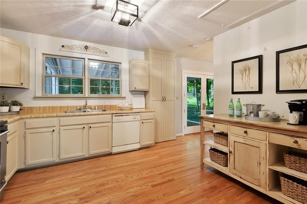 Building Photo - 130 Cains Cove Dr