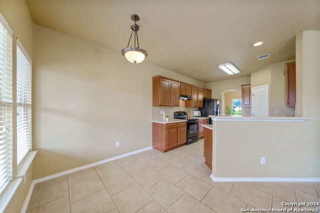 Building Photo - 9902 Meadow Lark