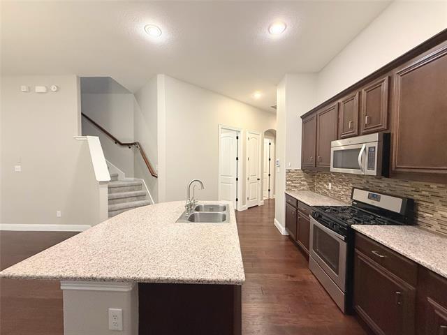 Building Photo - 4717 Whitehall Ct