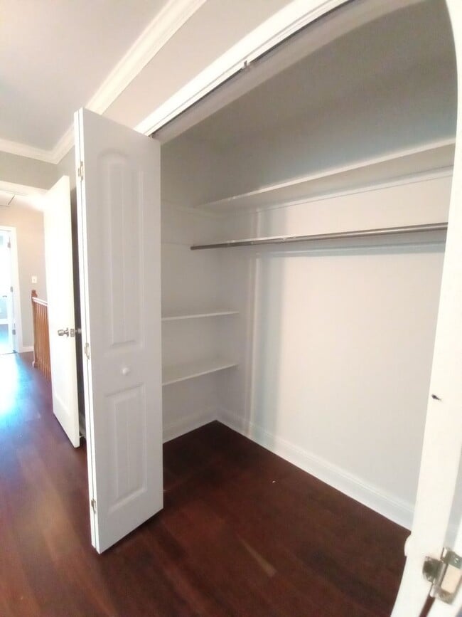 Building Photo - General Ogden