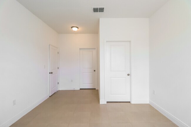 Building Photo - 532 Imperial Pl, Kissimmee, FL
