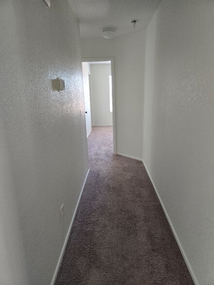 Building Photo - 4520 S Desert Willow Wy