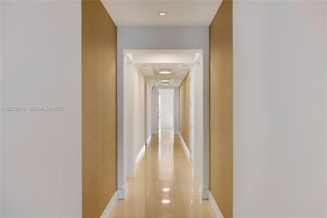 Building Photo - 17749 Collins Ave