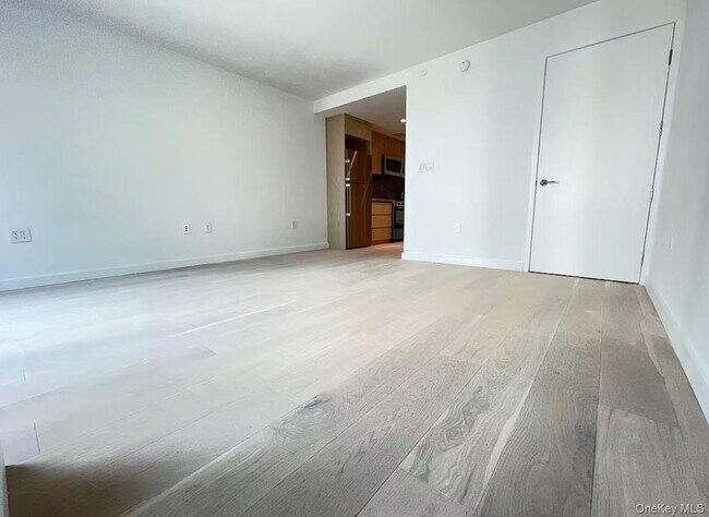 Building Photo - 567 Ocean Ave