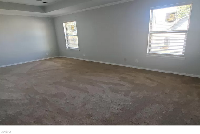 Building Photo - 3 br, 2 bath House - 1610 Aldrich Ave